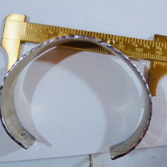 Retired Silpada Silver 925 chunky Hammered Cuff B0851 Artisan unisex signed - Picture 4 of 5